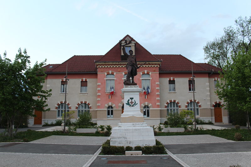 Soubor:Mairie Billiat 7.jpg