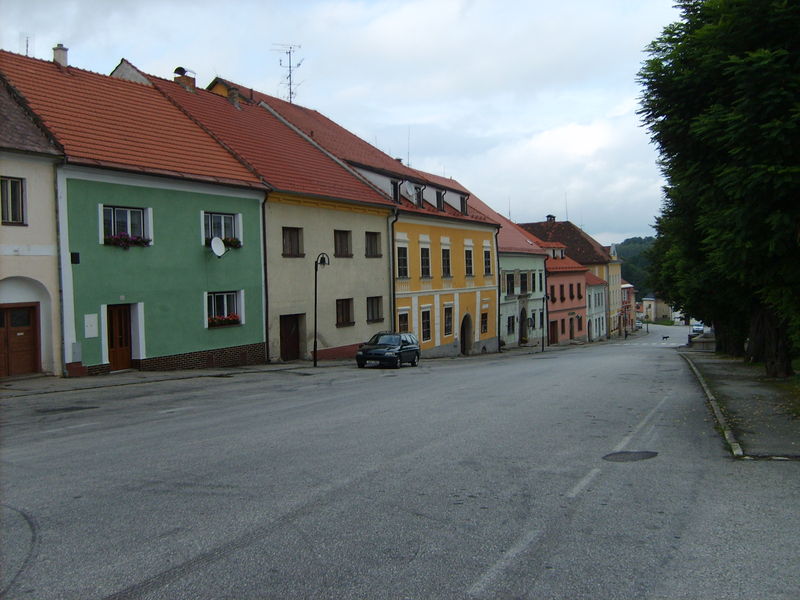 Soubor:BenesovnadC namesti.JPG