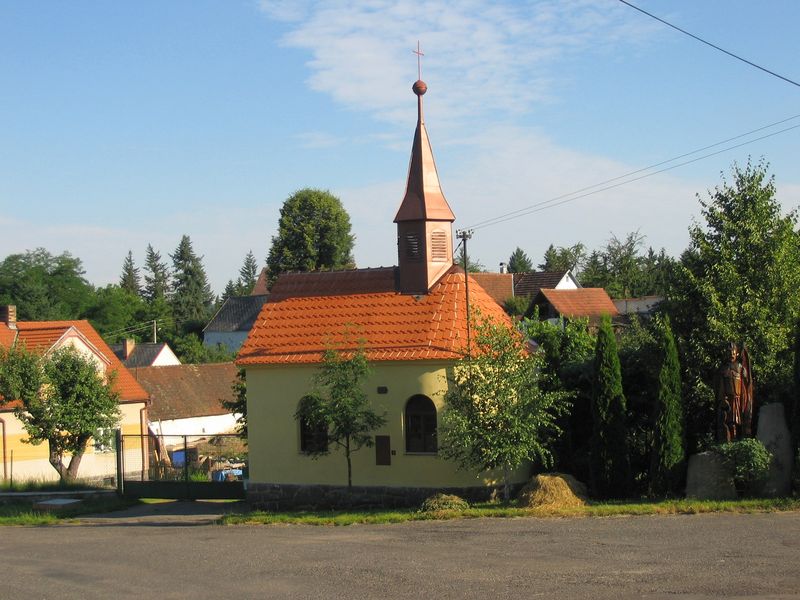 Soubor:Tažovice-kaple.jpg