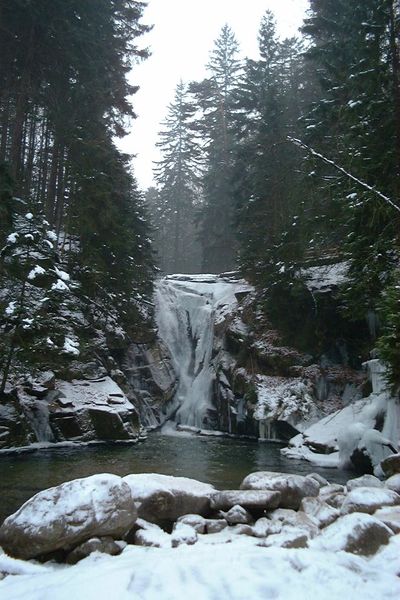 Soubor:Poland, Szklarki waterfall.jpg