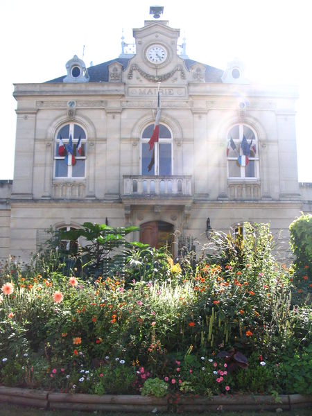 Soubor:Fontenay-aux-Roses - Town hall - 1.jpg