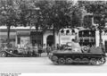 Bundesarchiv Bild 101I-256-1234-06, Paris, Wehrmachtsparade.jpg