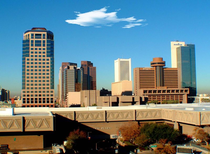 Soubor:Phoenix skyline Arizona USA.jpg