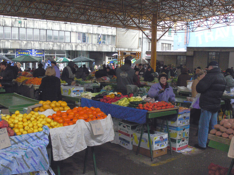 Soubor:Sarajevo Markt05.jpg