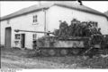 Bundesarchiv Bild 101I-301-1955-18A, Nordfrankreich, Panzer V (Panther) mit Infanterie.jpg