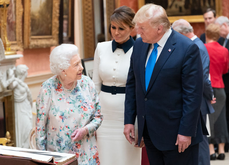 Soubor:President Trump and First Lady Melania Trump's Trip to the United Kingdom (48007712351).jpg