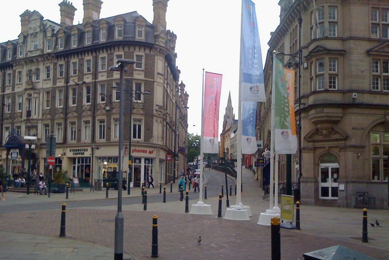 Soubor:Newport-Westgate Square.jpg