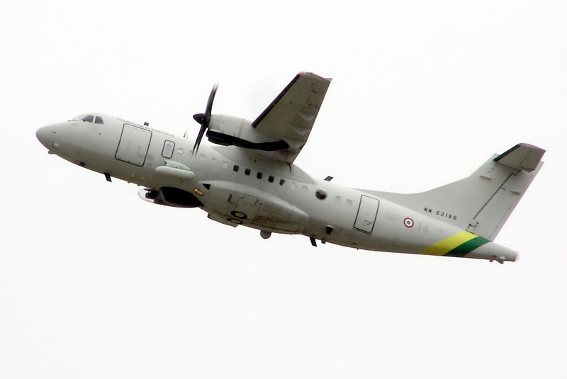 Soubor:Atr42.fairford.arp.jpg