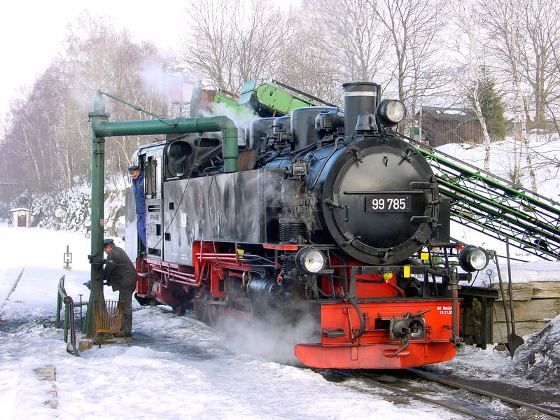 Soubor:Dampflokomotive99785imBahnhofCranzahl.jpg