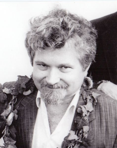 Soubor:Petr Pithart (Roztoky 1990).jpg