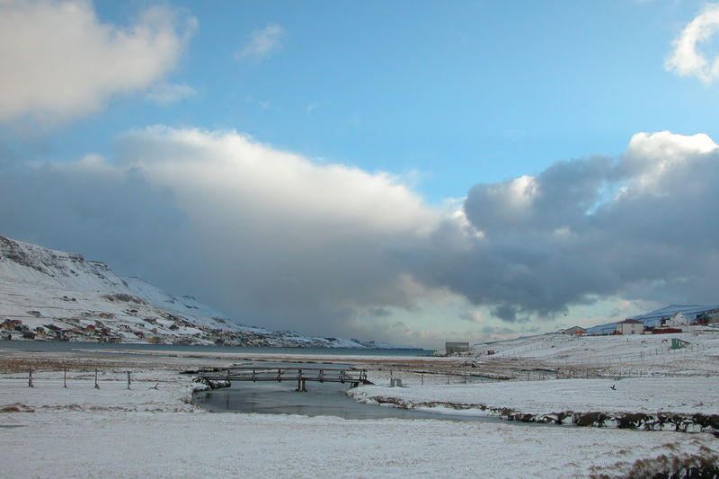 Soubor:Winter scenery Trongisvágur Tvøroyri.jpg