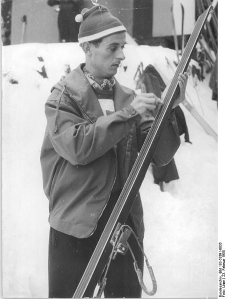 Soubor:Bundesarchiv Bild 183-53391-0006, Altenberg, Nordische Kombination, Harry Glass.jpg