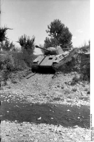 Soubor:Bundesarchiv Bild 101I-478-2164-20, Italien, Panzer V (Panther) im Gelände.jpg