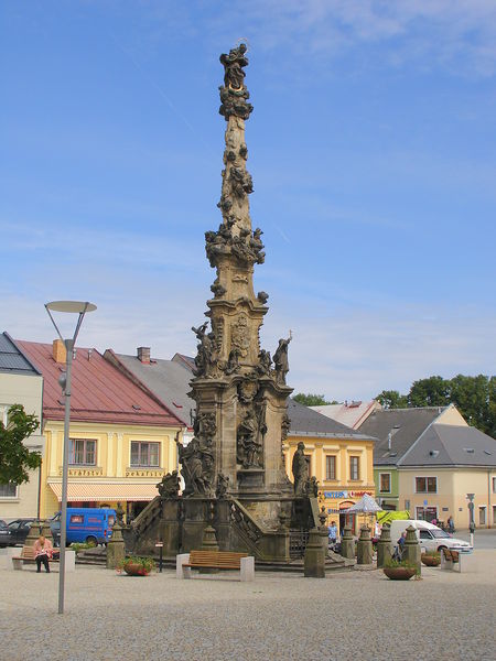 Soubor:De- Policka, Mariensäule.jpg