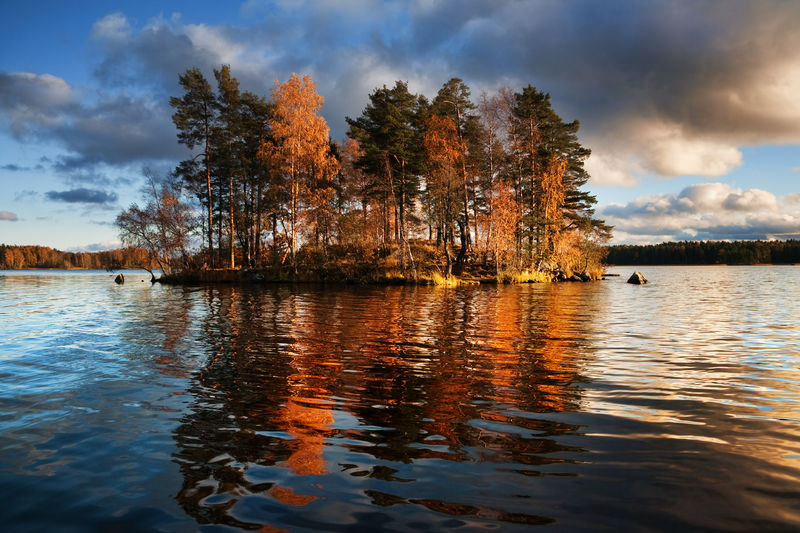 Soubor:Lake Vuoksa 1.jpg