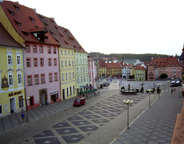 Soubor:Cheb-main square.JPG