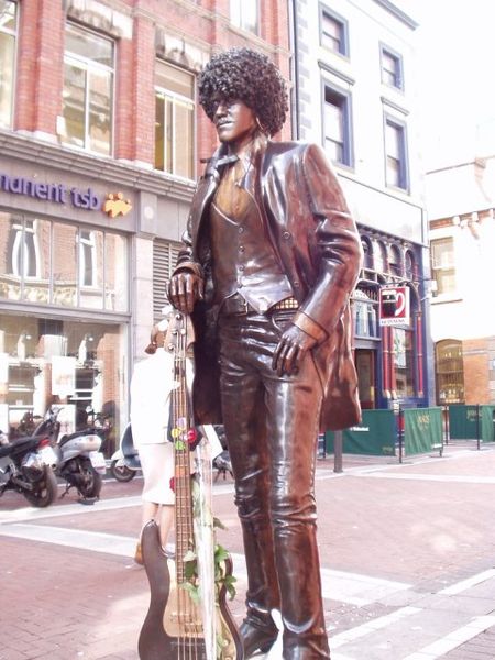 Soubor:Philip Lynott Dublin Statue.jpg