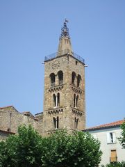 Prades EgliseSaintPierre 01.jpg