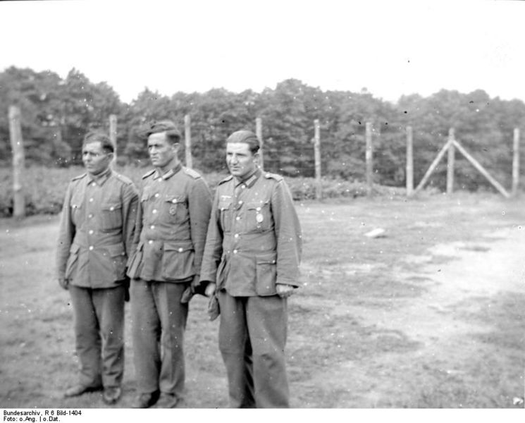 Soubor:Bundesarchiv R 6 Bild-1404, Armenische Freiwillige.jpg