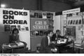 Bundesarchiv B 145 Bild-F061586-0004, Frankfurt-Main, Buchmesse.jpg