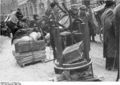 Bundesarchiv R 49 Bild-1734, Ghetto Litzmannstadt, Deportation.jpg