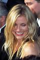 CameronDiaz(cannesRedCarpet)-.jpg