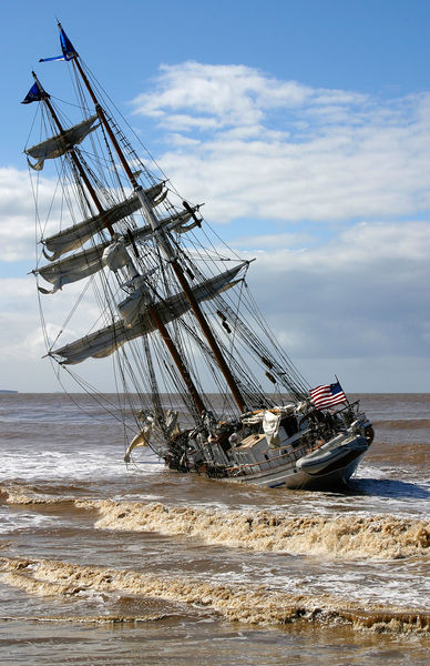 Soubor:IrvingJohnstonAground.jpg