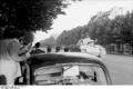 Bundesarchiv Bild 101I-494-3390-19, Frankreich, Panzer V "Panther" in Stadt.jpg