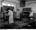 Bundesarchiv B 145 Bild-F001050-0001, Göttingen, Optische Werke Emil Busch AG.jpg