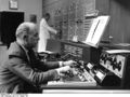 Bundesarchiv B 145 Bild-F001343-0002, Köln, WDR Rundfunkstudio.jpg