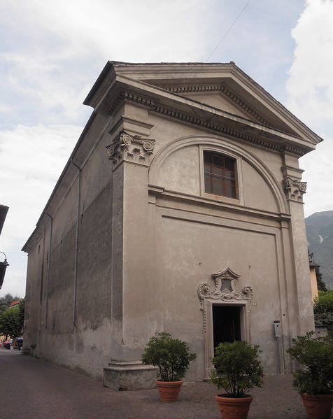 Soubor:Porlezza chiesa Santa Marta.JPG