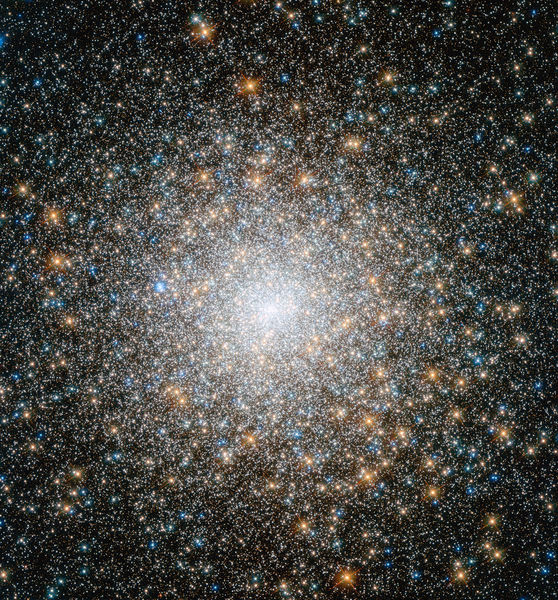 Soubor:New Hubble image of star cluster Messier 15.jpg