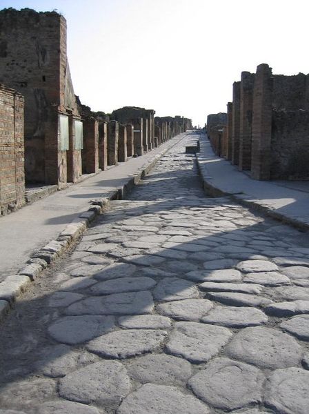 Soubor:PompeiiStreet.jpg