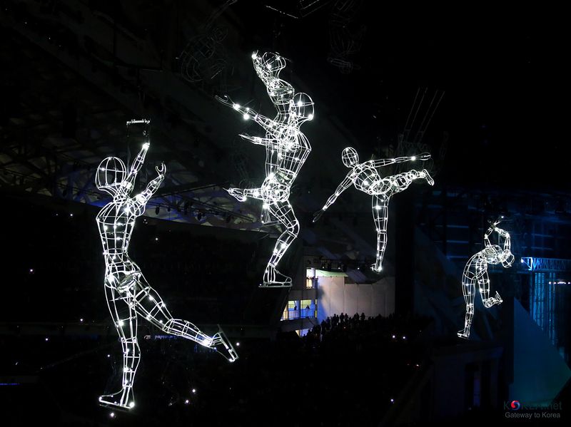 Soubor:Sochi-Winter-Olympic-Opening-08-FLICKR.jpg