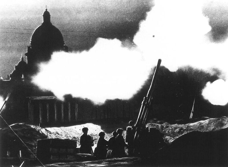 Soubor:Anti aircraft Leningrad 1941.JPG