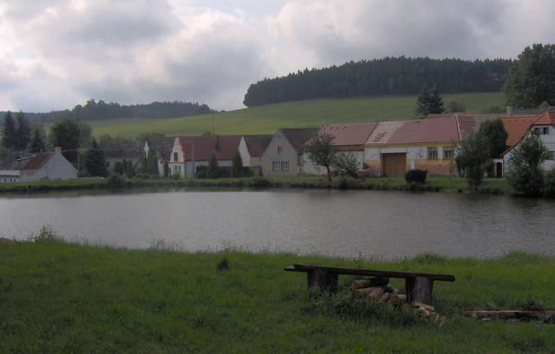 Soubor:Mekynec-pond.jpg