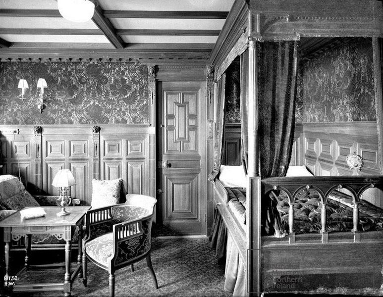 Soubor:Titanic's B 59 stateroom.jpg