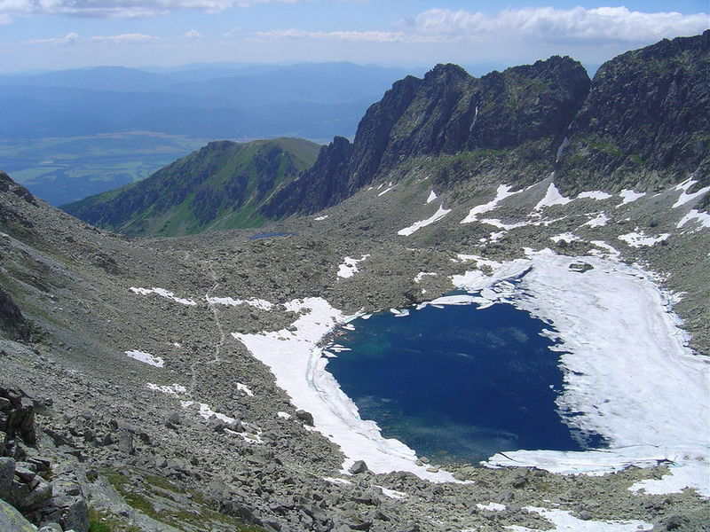 Soubor:Vysne Wahlenbergovo pleso in Furkotska dolina.jpg