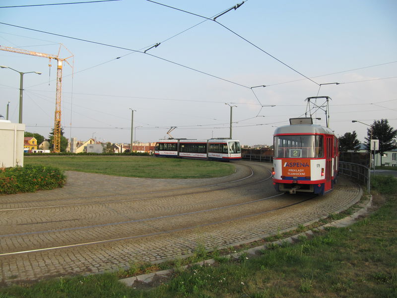 Soubor:Olomouc-Neředín, konečná.jpg