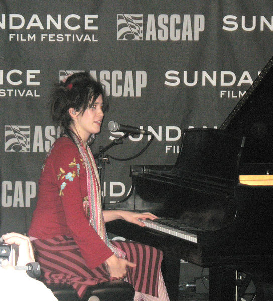 Soubor:Imogen Heap Sundance2.jpg