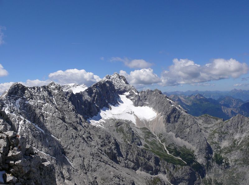 Soubor:ZugspitzeJubilaeumsgratHoellental.JPG