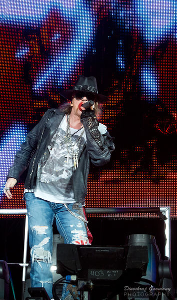 Soubor:Axl Rose 6-2012 Flickr1.jpg