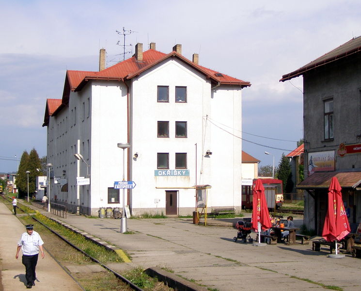 Soubor:Railway station Okříšky.jpg