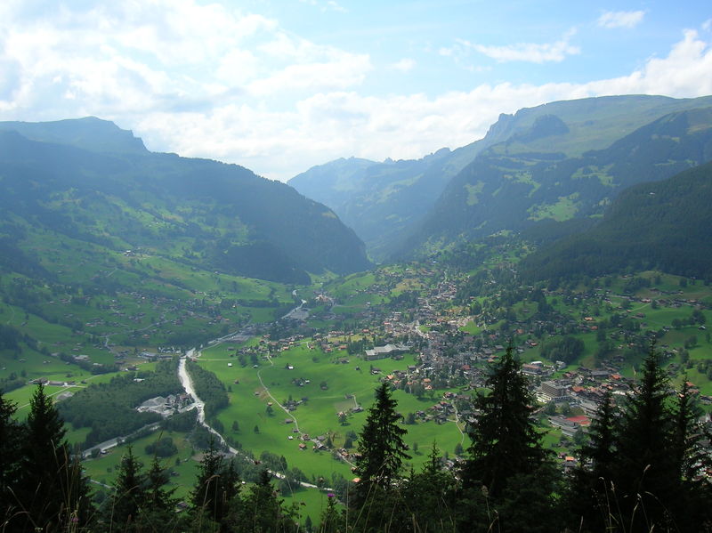 Soubor:View of Grindelwald a magical place-Flickr.jpg