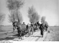 Bundesarchiv R 49 Bild-0139, Sammellager Koscierzyn, Aussiedlung von Polen.jpg