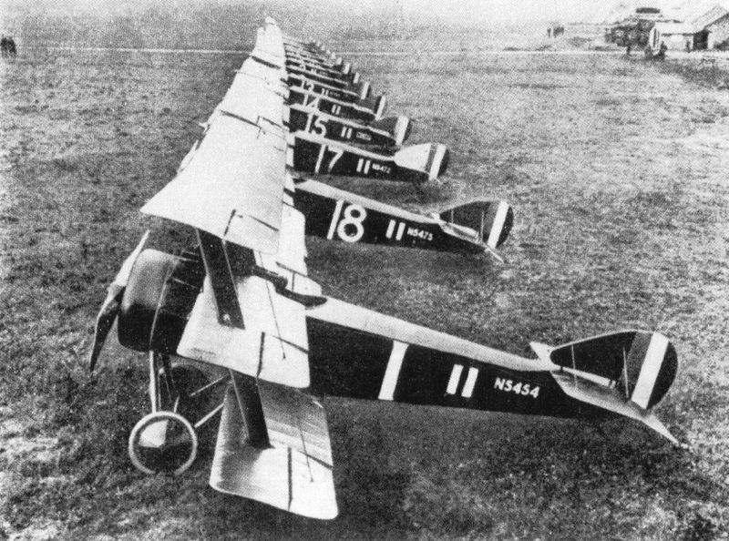 Soubor:Sopwith Triplane in Russland.jpg