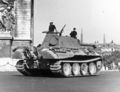 Bundesarchiv Bild 101I-721-0395-28, Paris, Panzer V (Panther) vor Arc de Triomphe.2.jpg