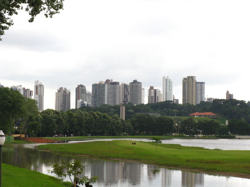 Soubor:Curitiba From Barigui Park.jpg