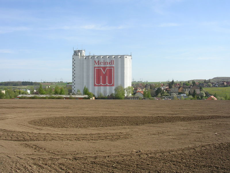 Soubor:Silo Řeporyje.jpg