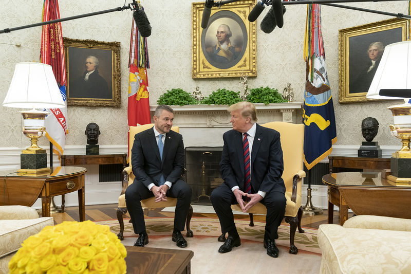 Soubor:President Trump Welcomes the Prime Minister of the Slovak Republic to the White House (32822893807).jpg